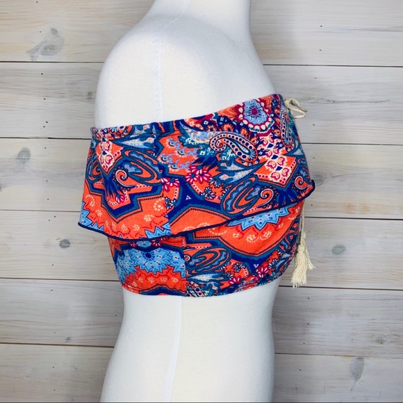 Red & Blue Ruffled Paisley Strapless Crop Top - Picture 6 of 6